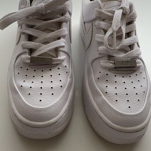 Nike Air Force 1 Sage Low platform